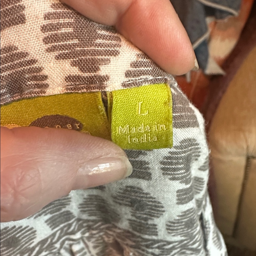 Patterned Henley Tunic - Picture 5 of 7